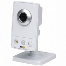 Axis M1031-W - цветная беспроводная IP видеокамера.